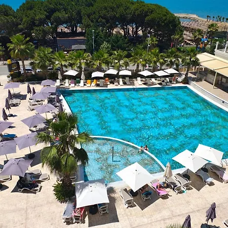 50 Steps From The And Swimming Pool *